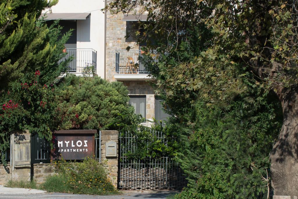 Mylos Apartments Гиалова Экстерьер фото